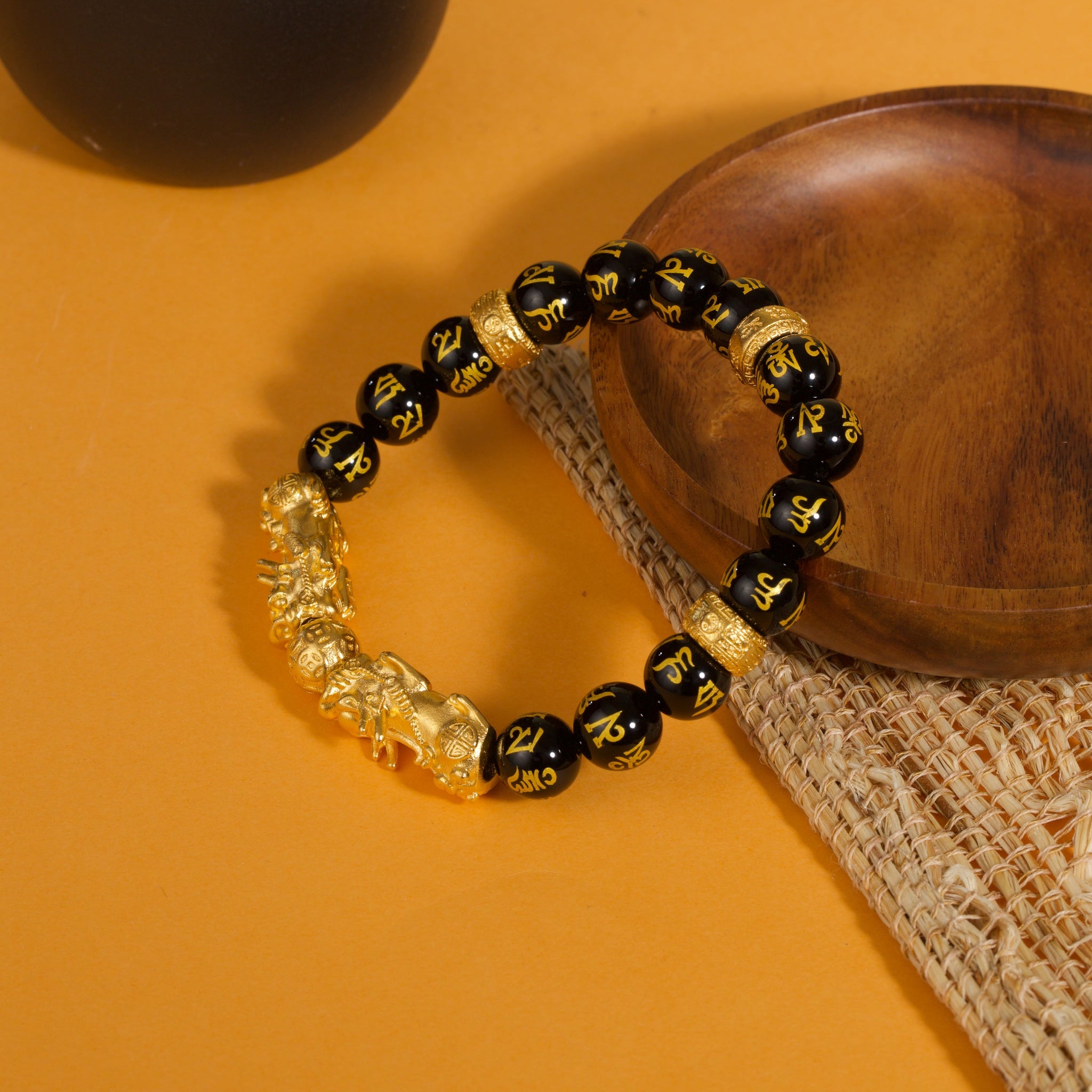 Double Pixiu obsidian Six True Words mantra wealth Feng Shui bracelet — bead & charm detail | BuddhaManifest™